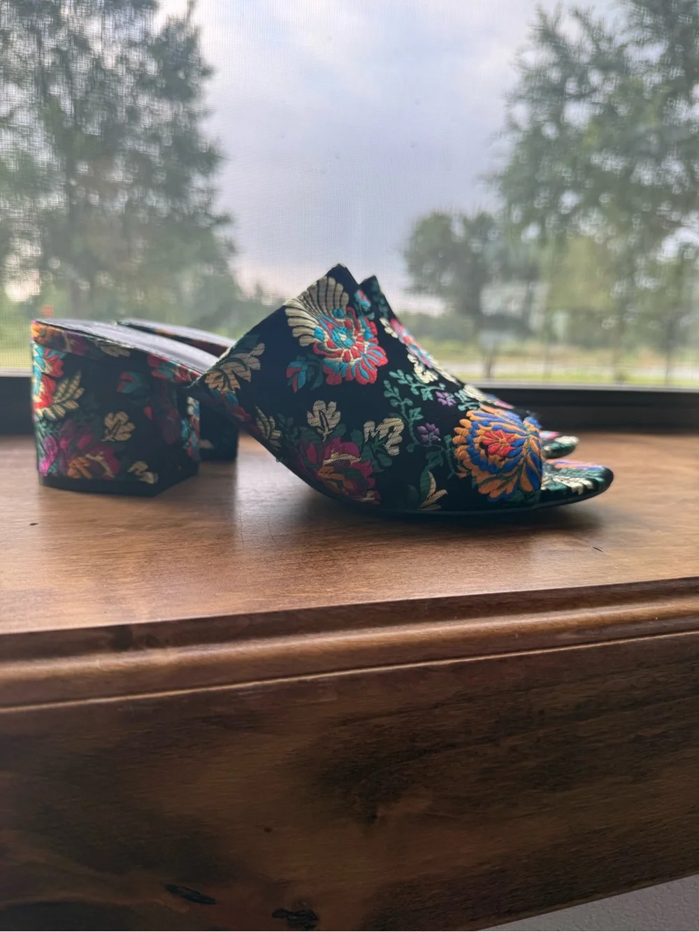 Christian Siriano Floral Brocade Block Heel Mule Slides Size 11 - Picture 3 of 8